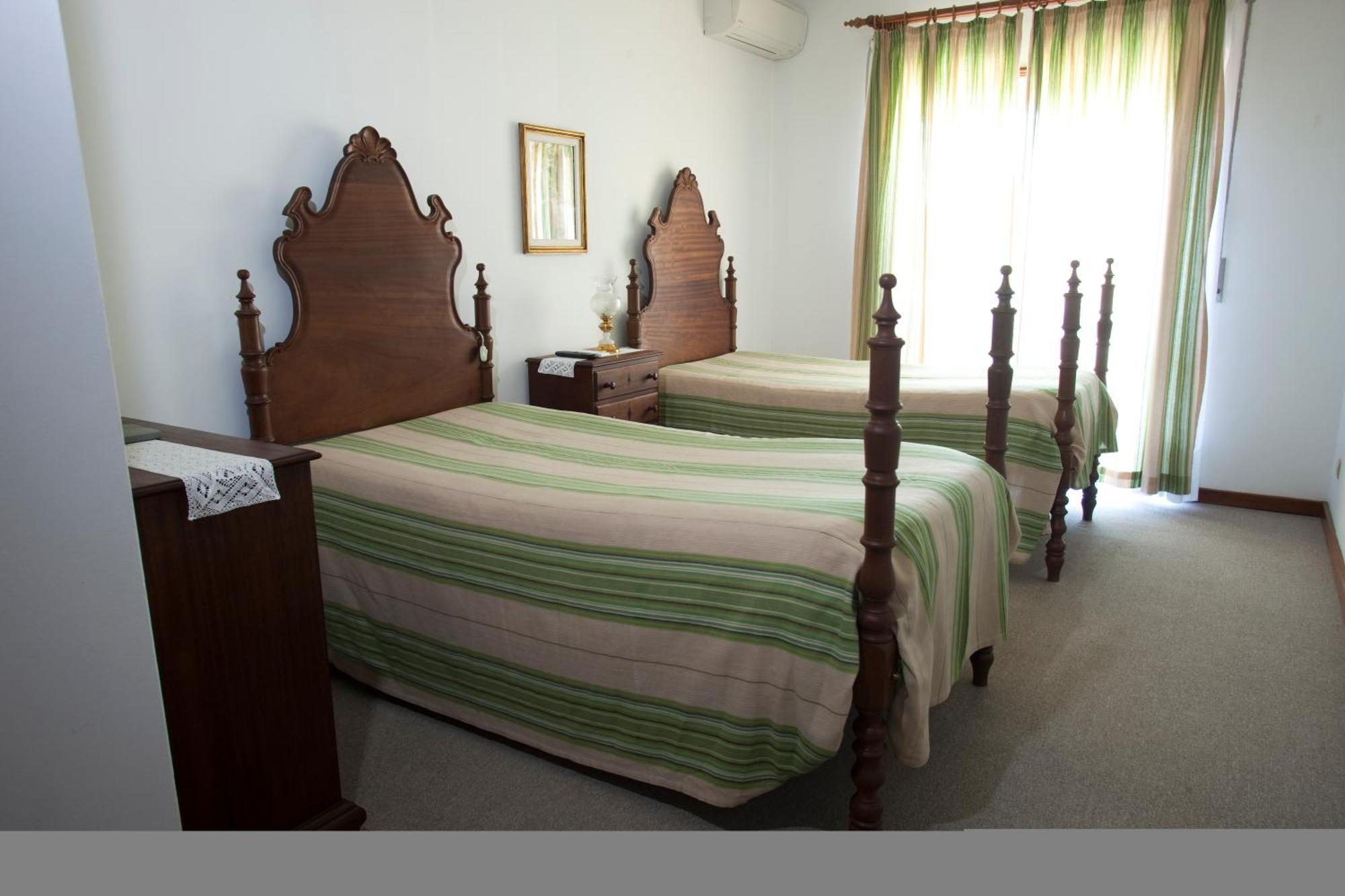Pensao Suissa Hotel Vale de Cambra Room photo